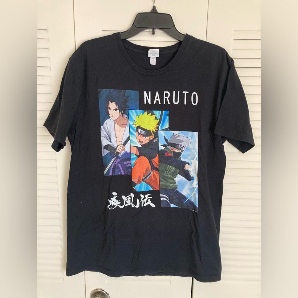 Men’s 2007 Naruto graphic t shirt Sz. Large